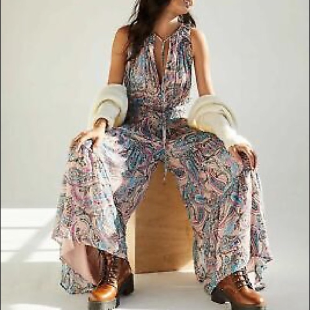 Free People Metallic Tan Gold Dust Jumpsuit Wide Leg Smocked Lined M  NWOT